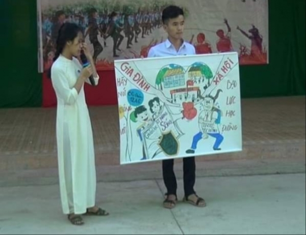 Đoàn Trường THPT Đỗ Đăng Tuyền đẩy mạnh triển khai Chương trình "Xây dựng tình bạn đẹp - Nói không với bạo lực học đường"