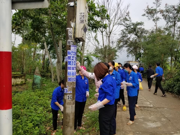 Đoàn xã Đại Quang tổ chức Lễ phát động ra quân dọn vệ sinh môi trường năm 2021