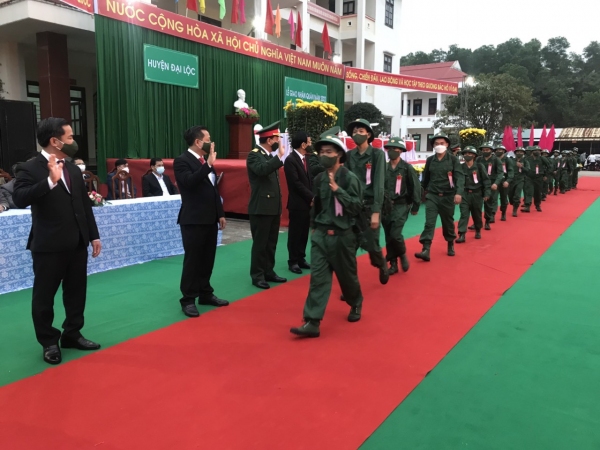 Thanh niên Đại Lộc hăng hái lên đường thực hiện NVQS năm 2022