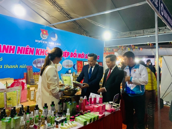 Triển lãm giới thiệu, quảng bá và hỗ trợ tiêu thụ sản phẩm khởi nghiệp của thanh niên huyện Đại Lộc năm 2023
