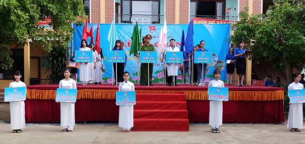 Huyện đoàn Đại Lộc phối hợp ra quân chiến dịch Thanh niên tình nguyện hè năm 2018 và hưởng ứng Ngày Môi trường thế giới (05/6)